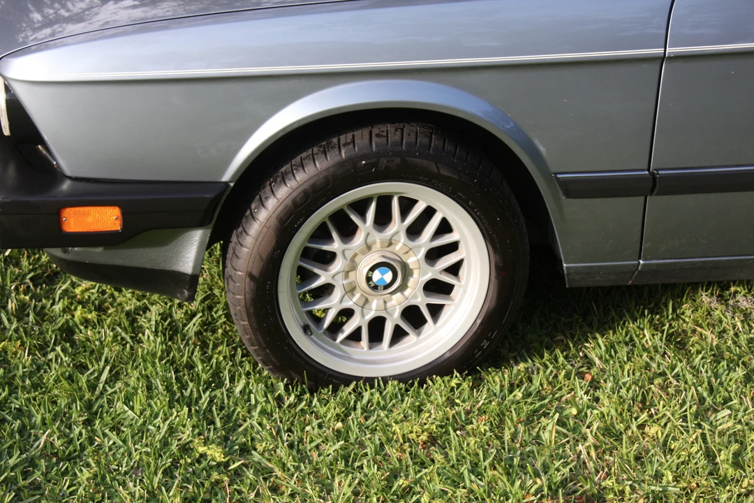 1988 BMW E28 5 Series - Image 11 of 31