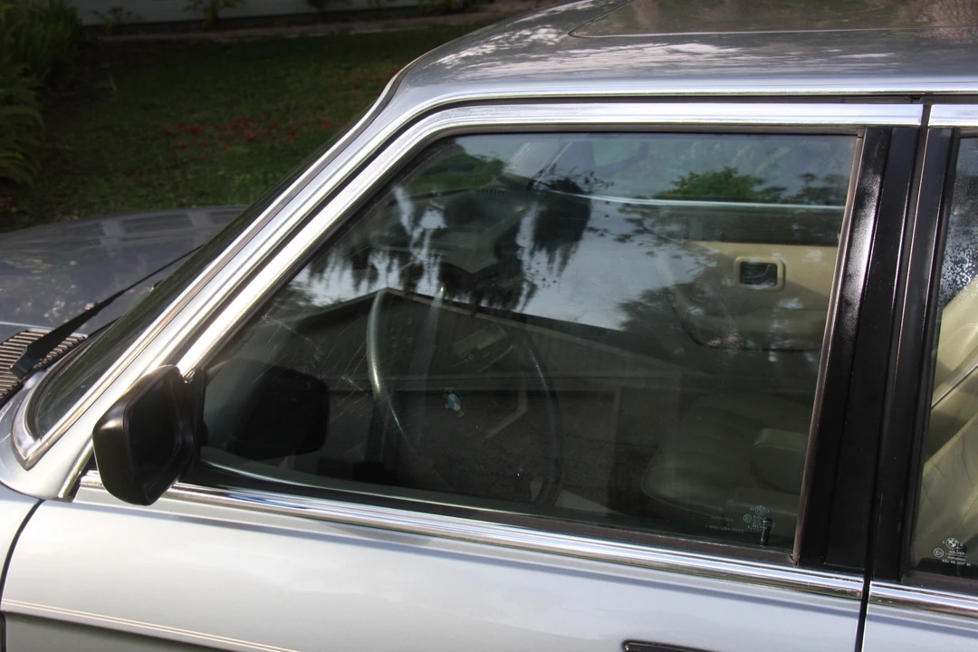 1988 BMW E28 5 Series - Image 10 of 31