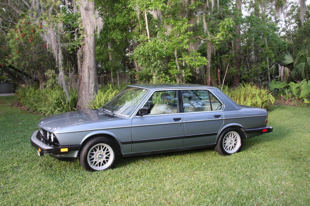 1988 BMW E28 5 Series - Image 2 of 31