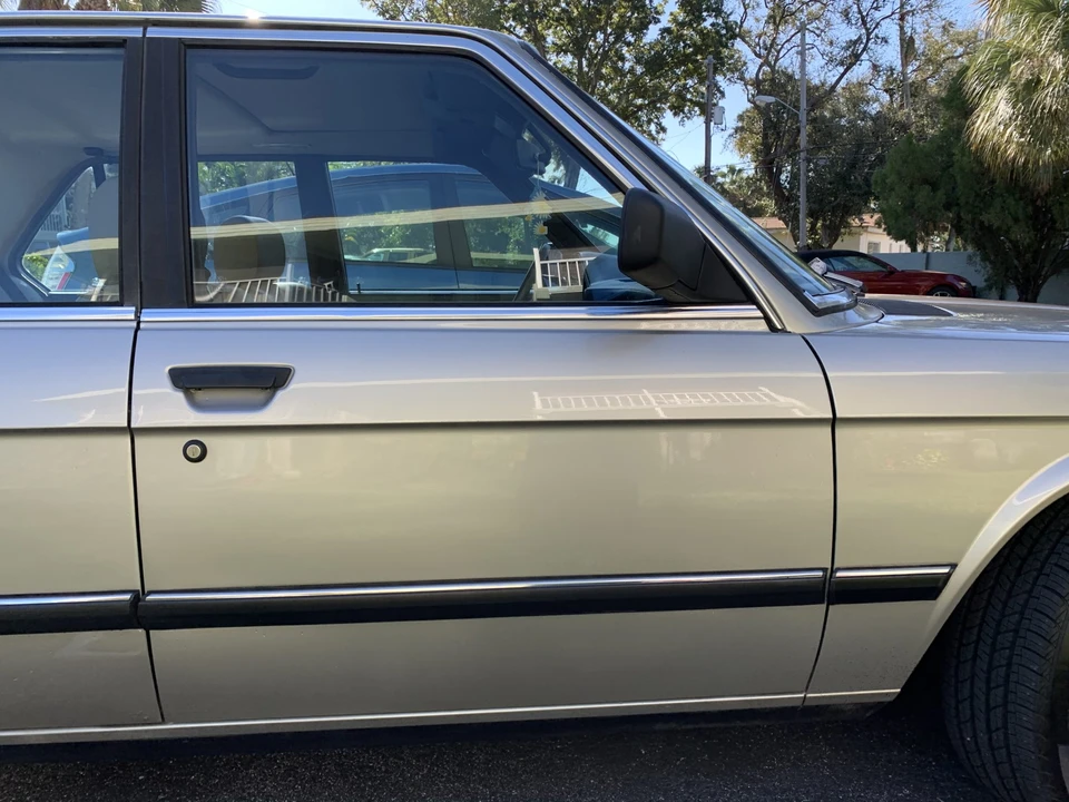 1988 BMW E28 5 Series - Image 13 of 31