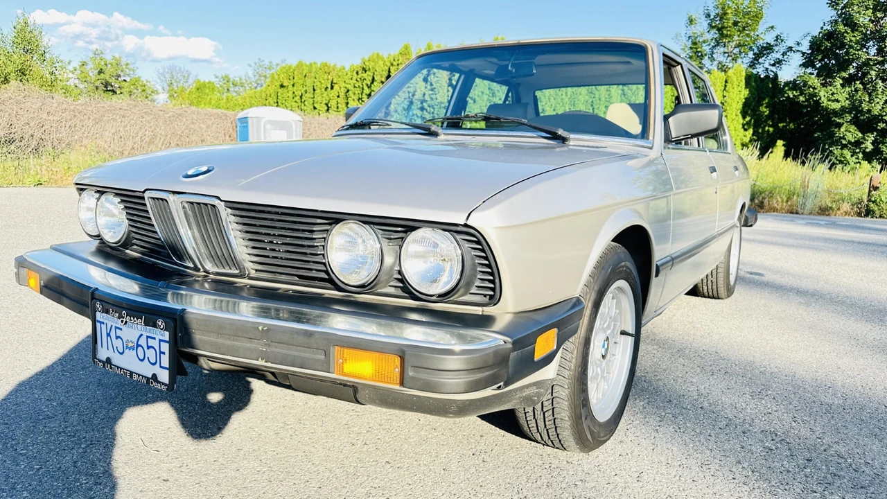 1988 BMW E28 5 Series - Image 7 of 31