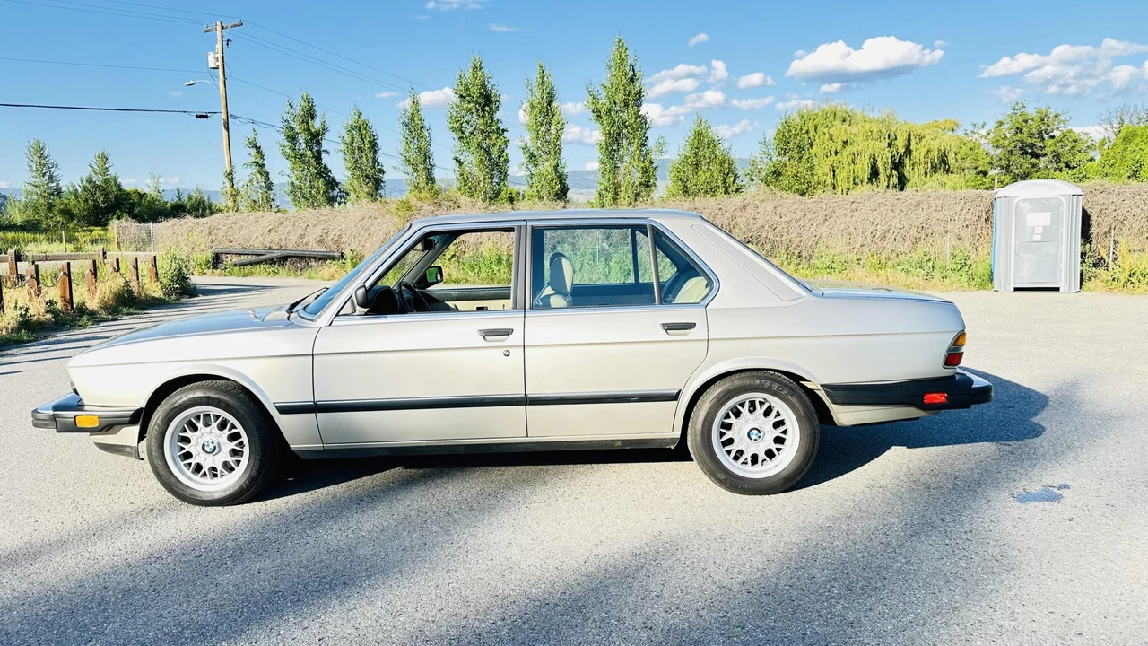 1988 BMW E28 5 Series - Image 27 of 31