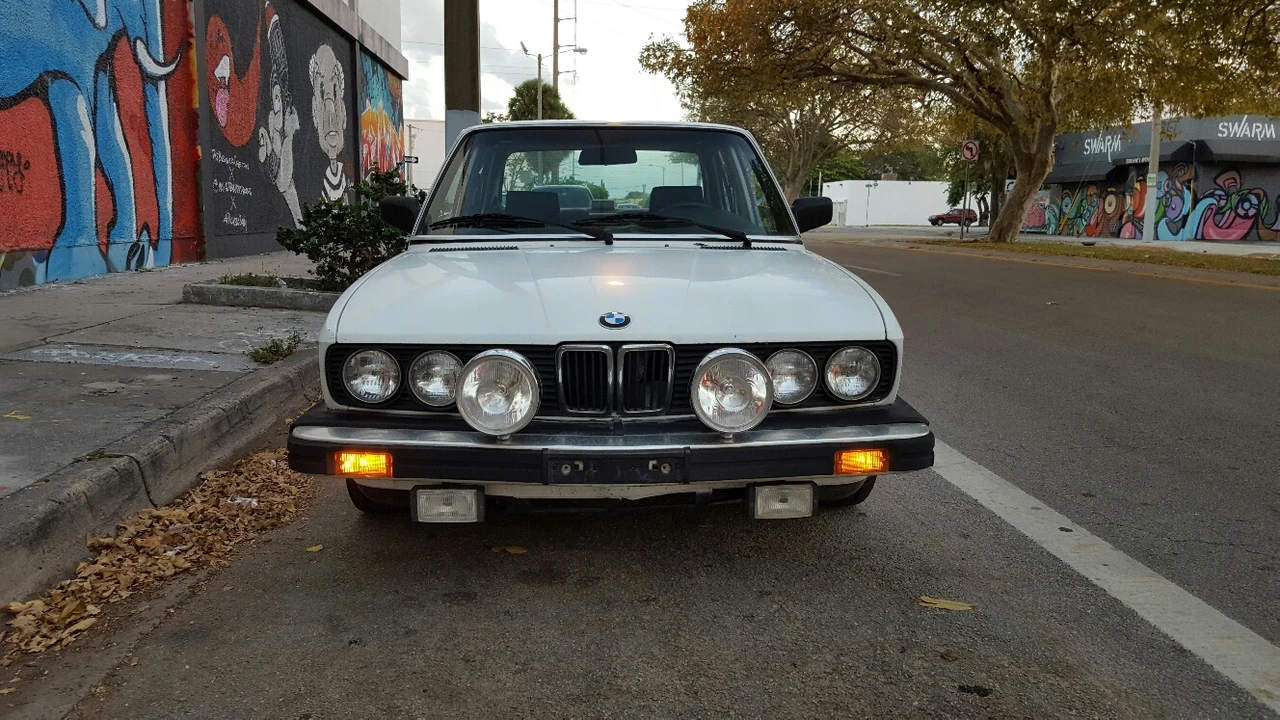 1988 BMW E28 5 Series - Image 9 of 31