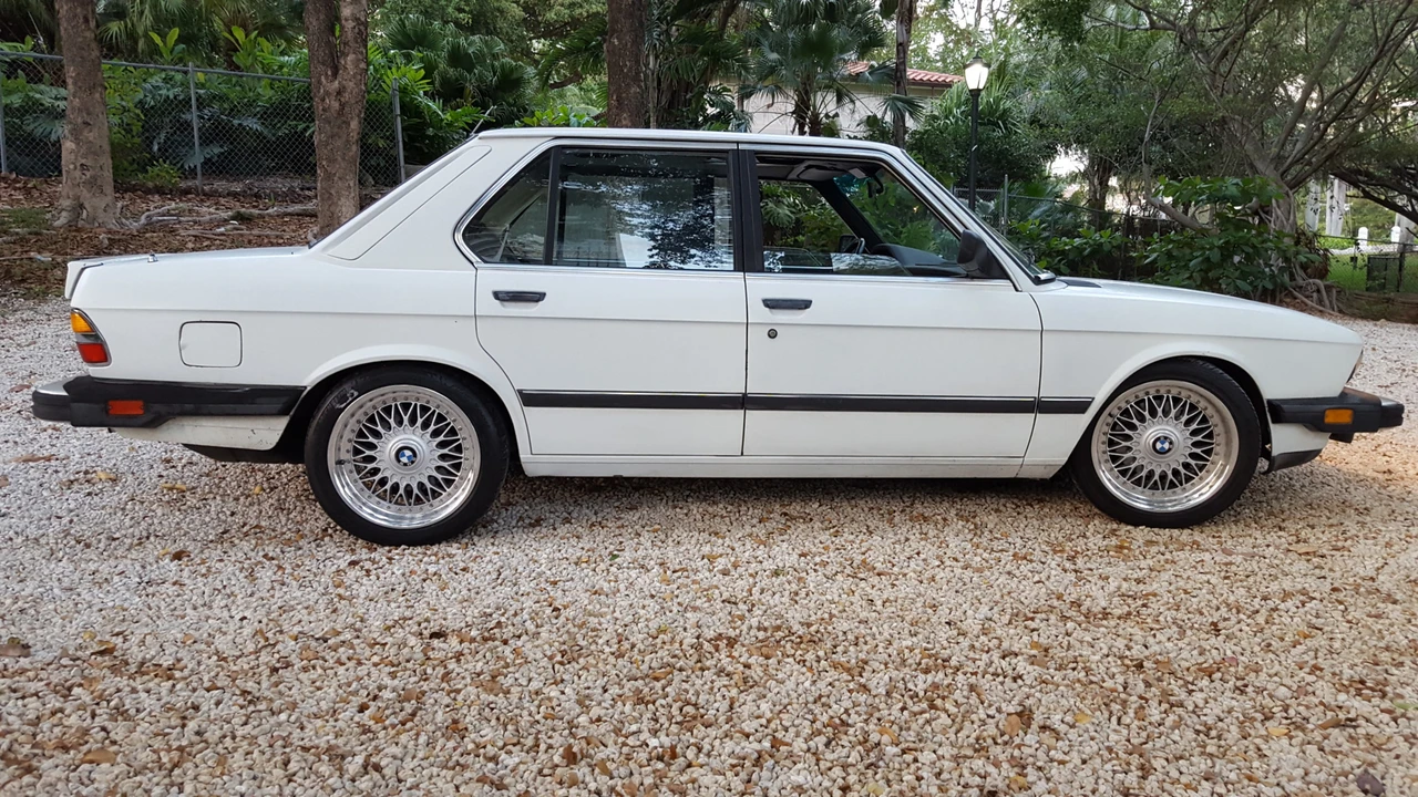 1988 BMW E28 5 Series - Image 14 of 31