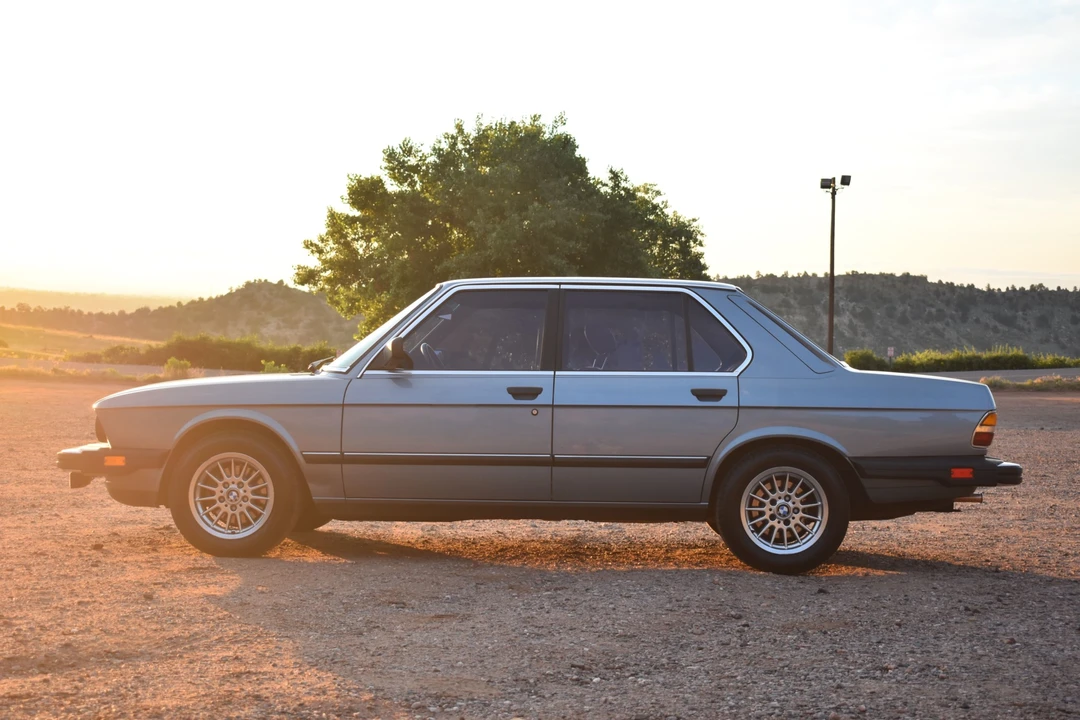 1988 BMW E28 5 Series - Image 2 of 31