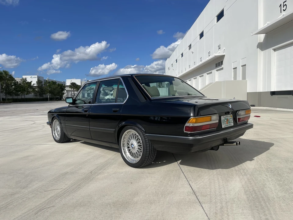 1988 BMW E28 5 Series - Image 10 of 31