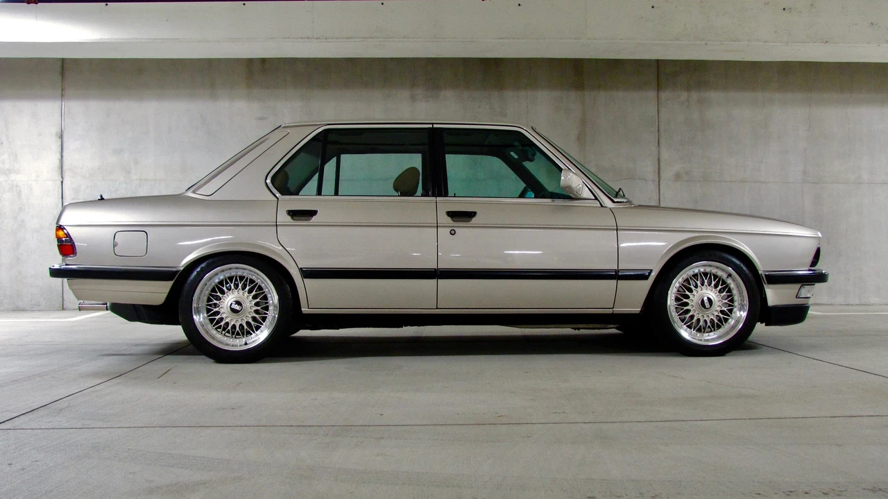1988 BMW E28 5 Series - Image 16 of 31