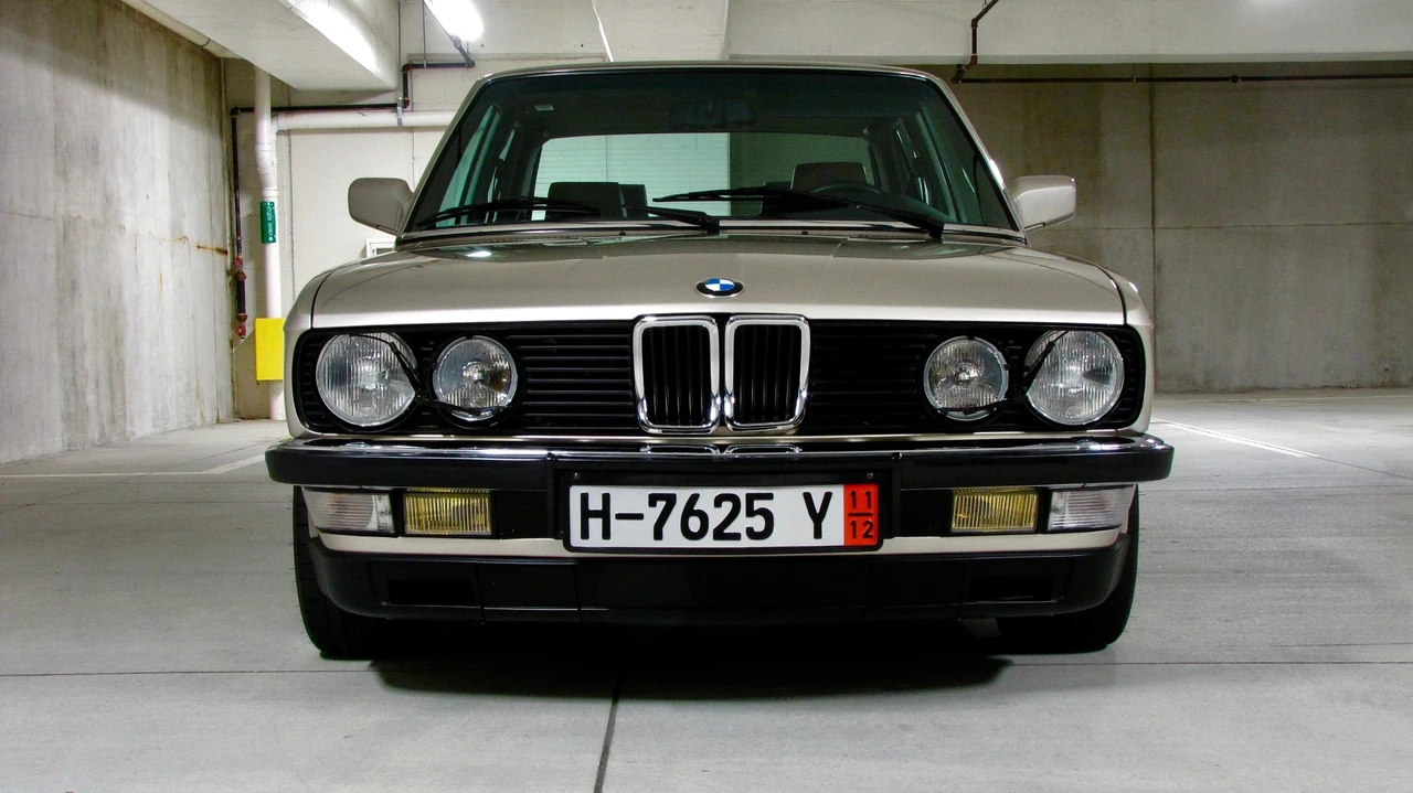 1988 BMW E28 5 Series - Image 17 of 31