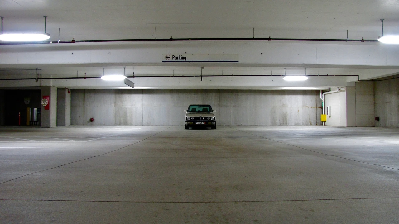 1988 BMW E28 5 Series - Image 12 of 31