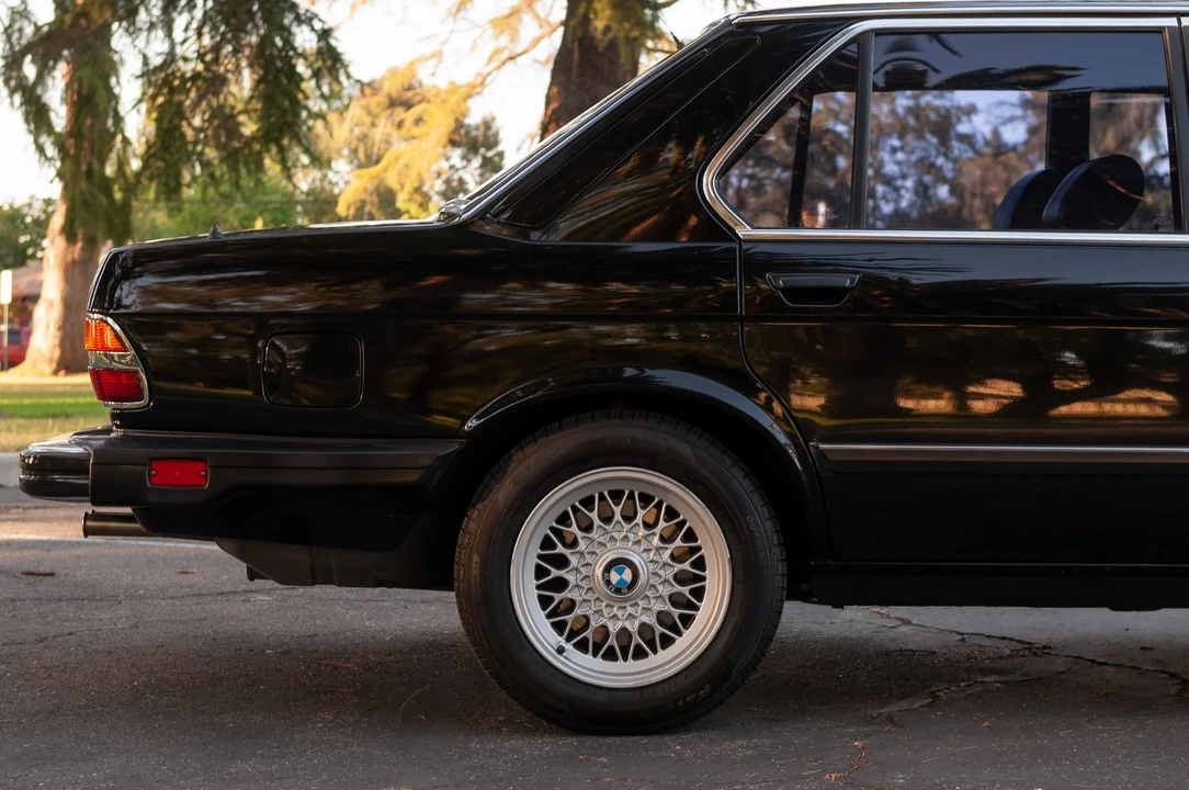 1988 BMW E28 5 Series - Image 11 of 31