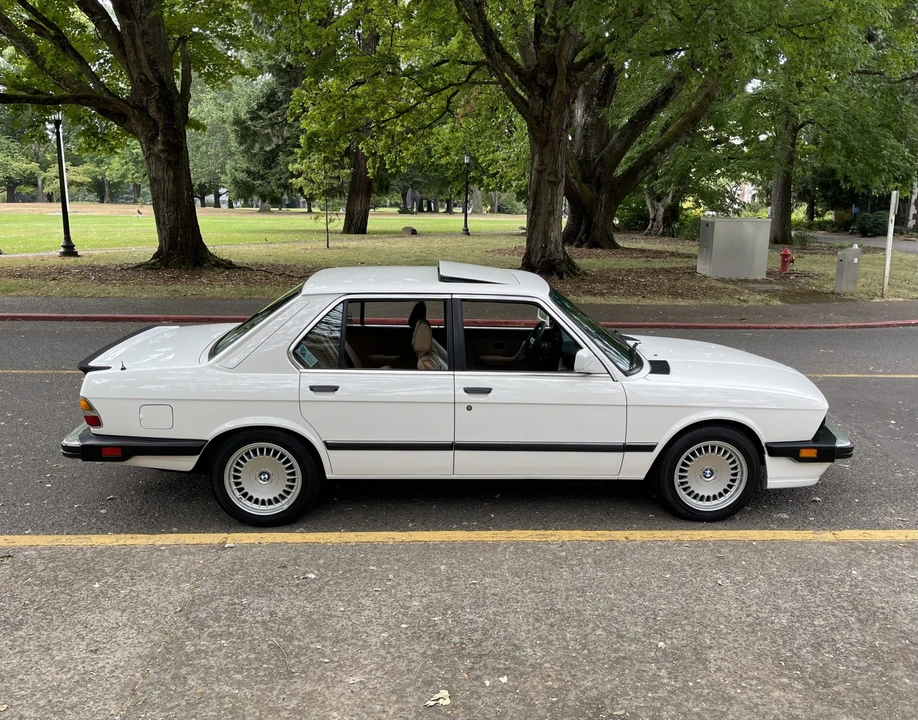 1988 BMW E28 5 Series - Image 13 of 31