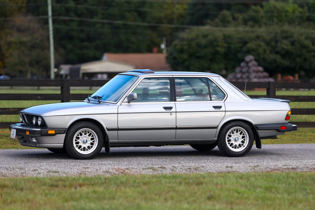 1988 BMW E28 5 Series - Image 10 of 31