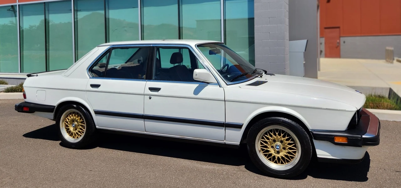 1988 BMW E28 5 Series - Image 30 of 31