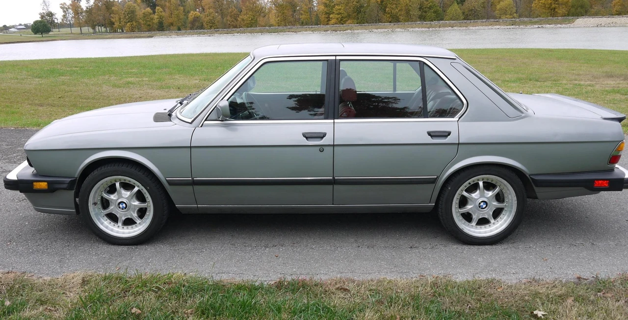 1988 BMW E28 5 Series - Image 25 of 31