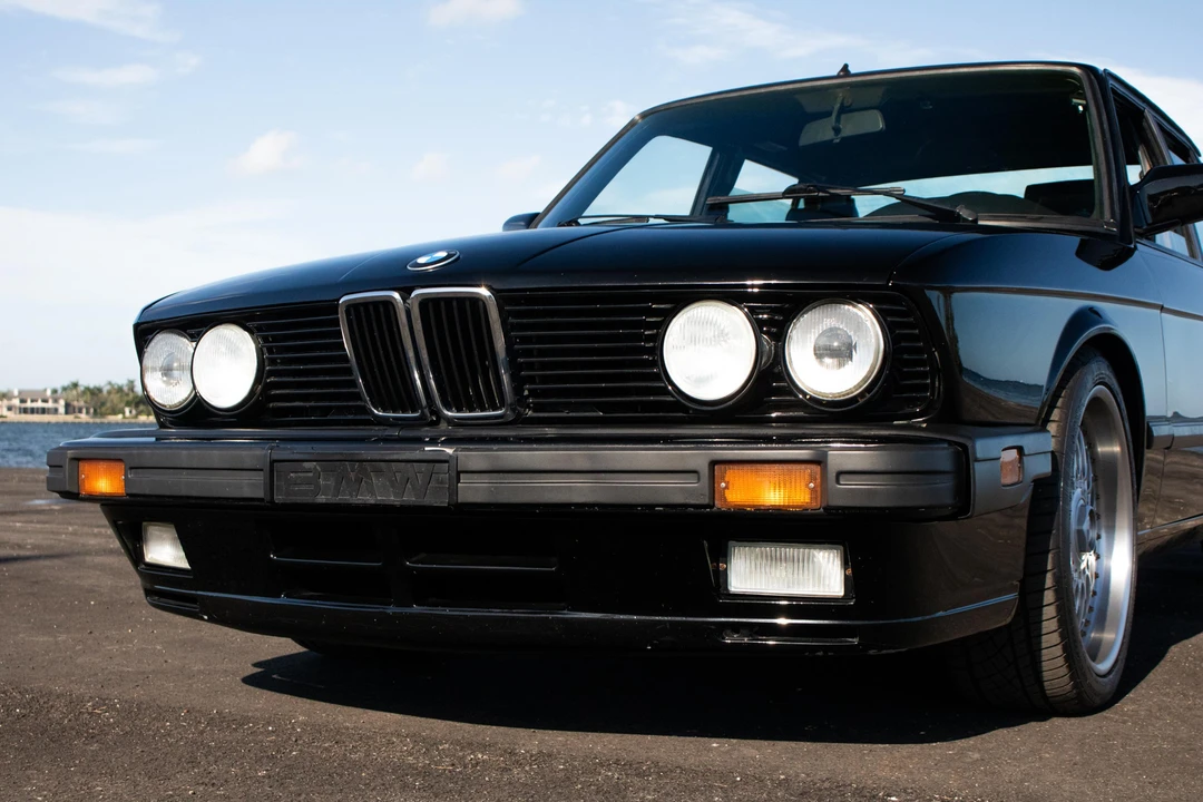 1988 BMW E28 5 Series - Image 30 of 31