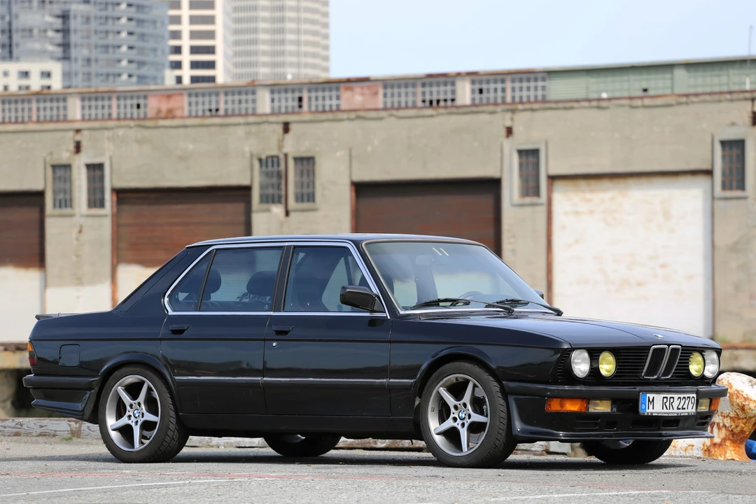 1988 BMW E28 5 Series - Image 10 of 31