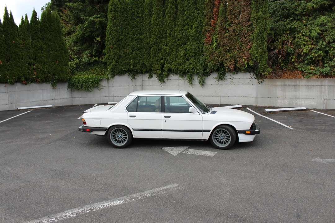 1988 BMW E28 5 Series - Image 11 of 31