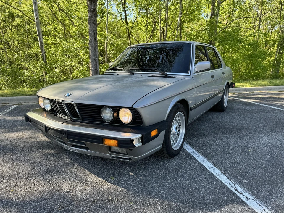 1988 BMW E28 5 Series - Image 2 of 31