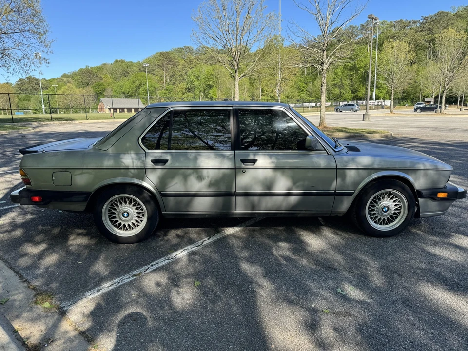 1988 BMW E28 5 Series - Image 13 of 31