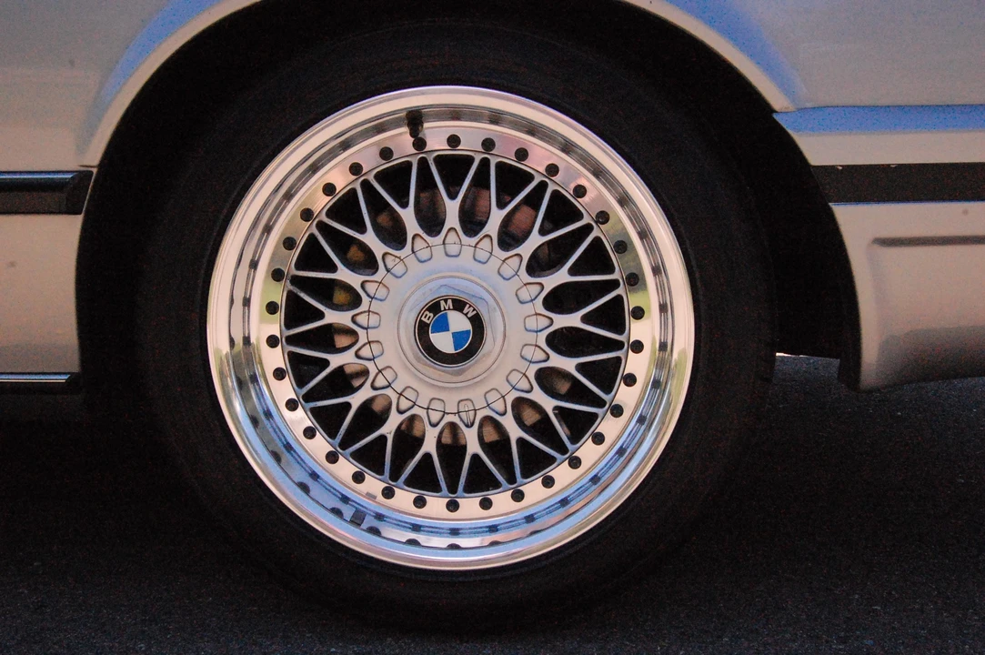 1988 BMW E24 6 Series - Image 30 of 31