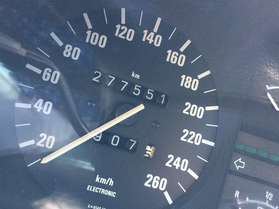 1988 BMW E24 6 Series - Image 19 of 31
