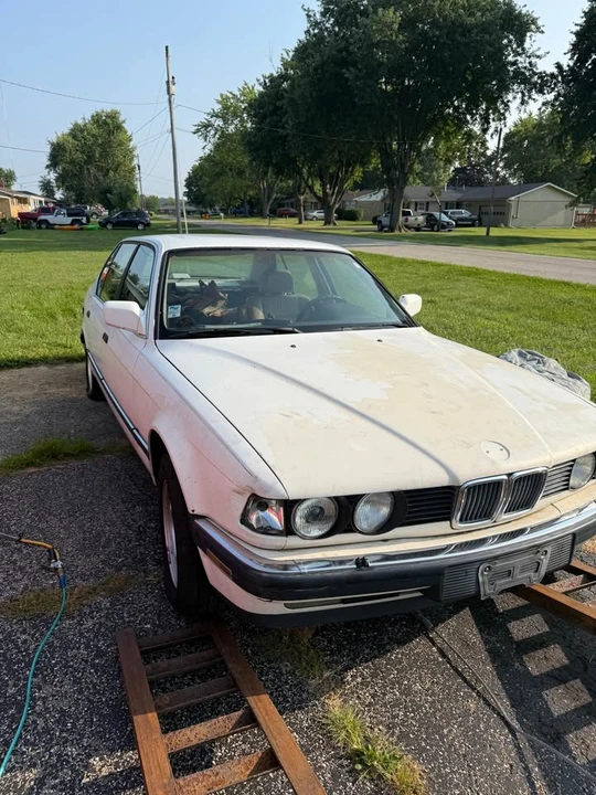 1988 BMW E32 7 Series - Image 2 of 4