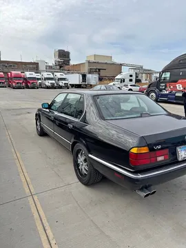1988 BMW 7 Series 750Li Sedan 4D