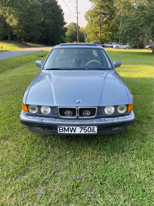 1988 BMW E32 7 Series - Image 2 of 11