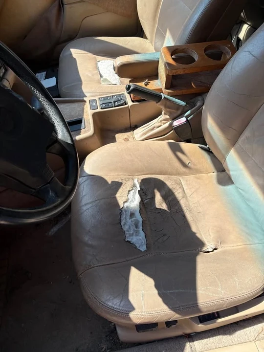 1988 BMW E32 7 Series - Image 10 of 11