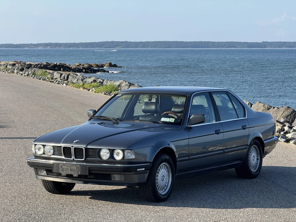 1988 BMW E32 7 Series - Image 4 of 31