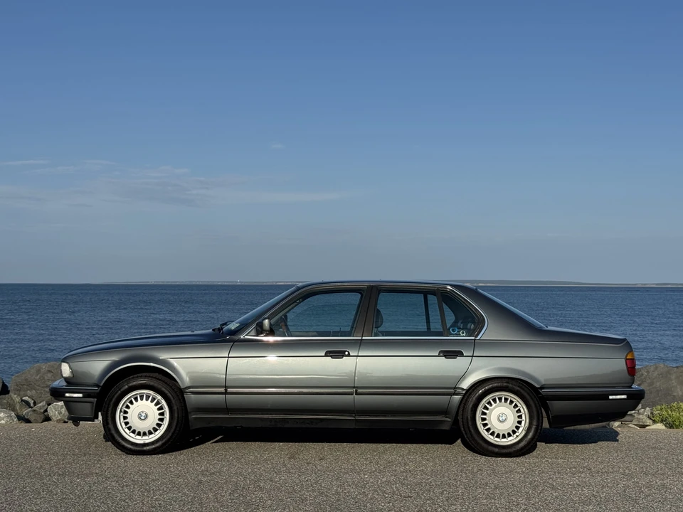 1988 BMW E32 7 Series - Image 8 of 31