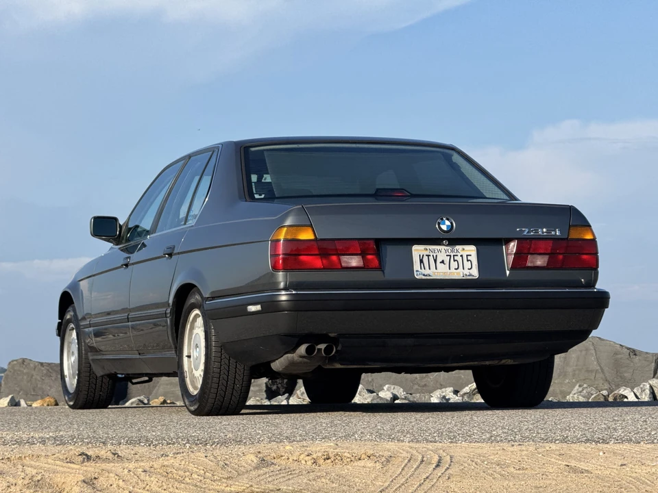 1988 BMW E32 7 Series - Image 10 of 31