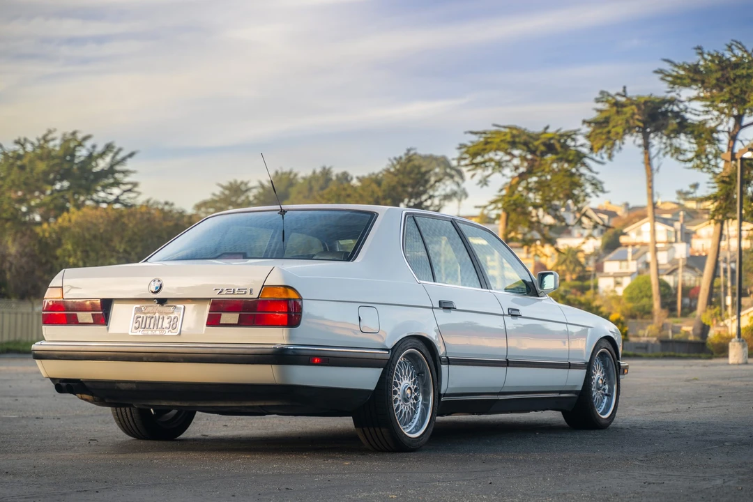 1988 BMW E32 7 Series - Image 7 of 31