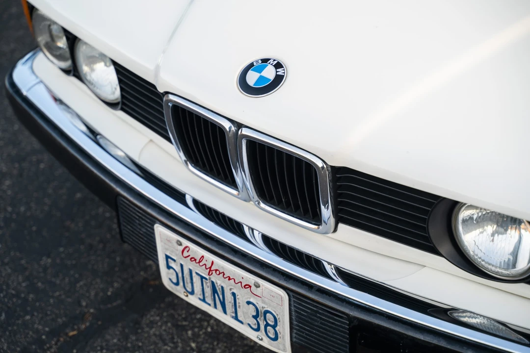 1988 BMW E32 7 Series - Image 15 of 31
