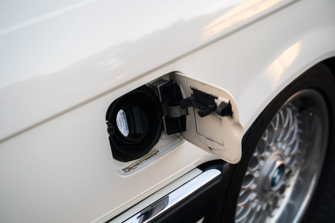 1988 BMW E32 7 Series - Image 26 of 31