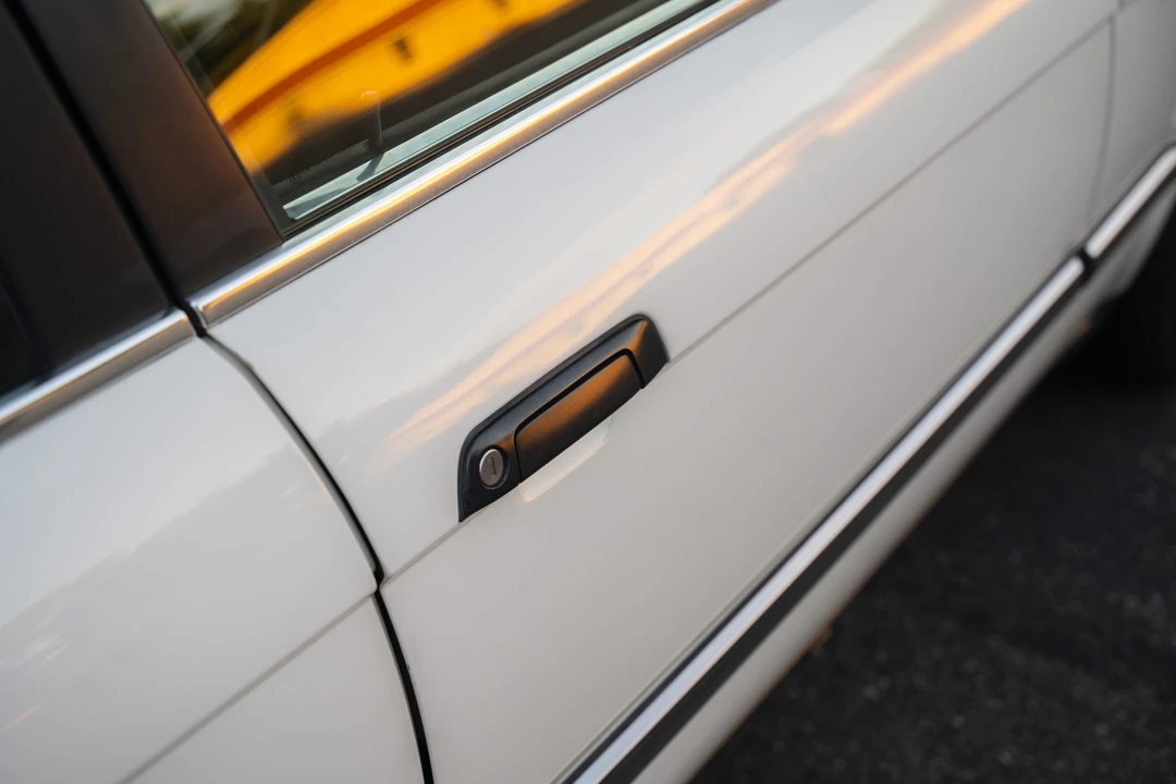 1988 BMW E32 7 Series - Image 30 of 31