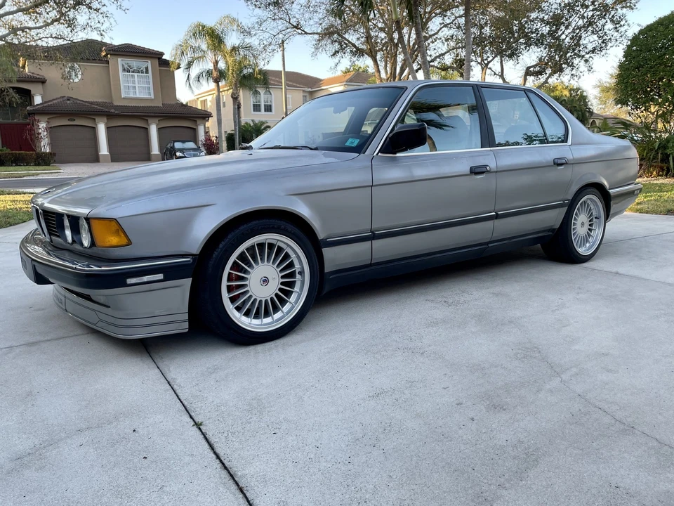 1988 BMW E32 7 Series - Image 4 of 31