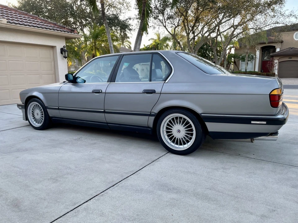 1988 BMW E32 7 Series - Image 8 of 31