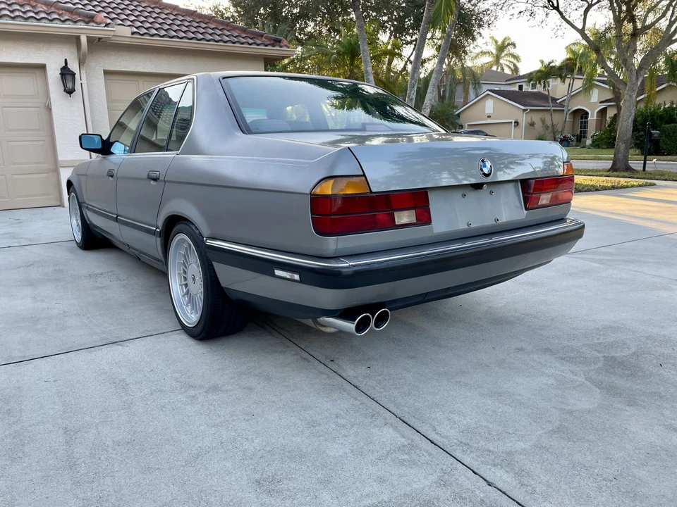 1988 BMW E32 7 Series - Image 11 of 31