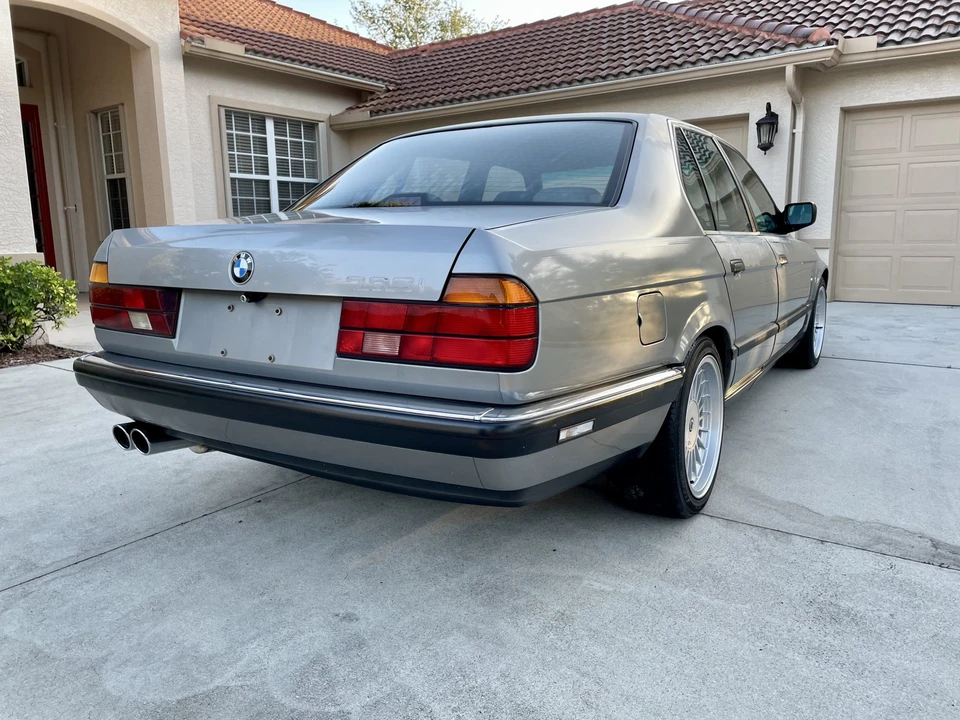 1988 BMW E32 7 Series - Image 15 of 31