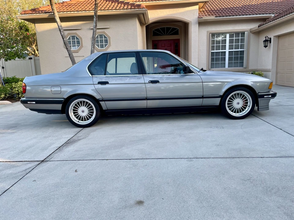 1988 BMW E32 7 Series - Image 21 of 31