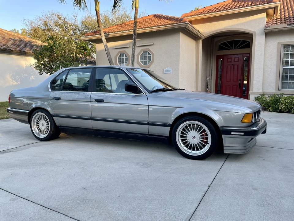 1988 BMW E32 7 Series - Image 23 of 31