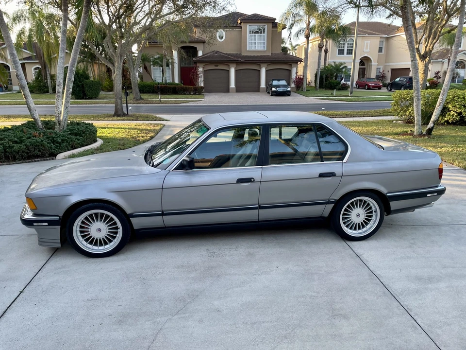 1988 BMW E32 7 Series - Image 5 of 31