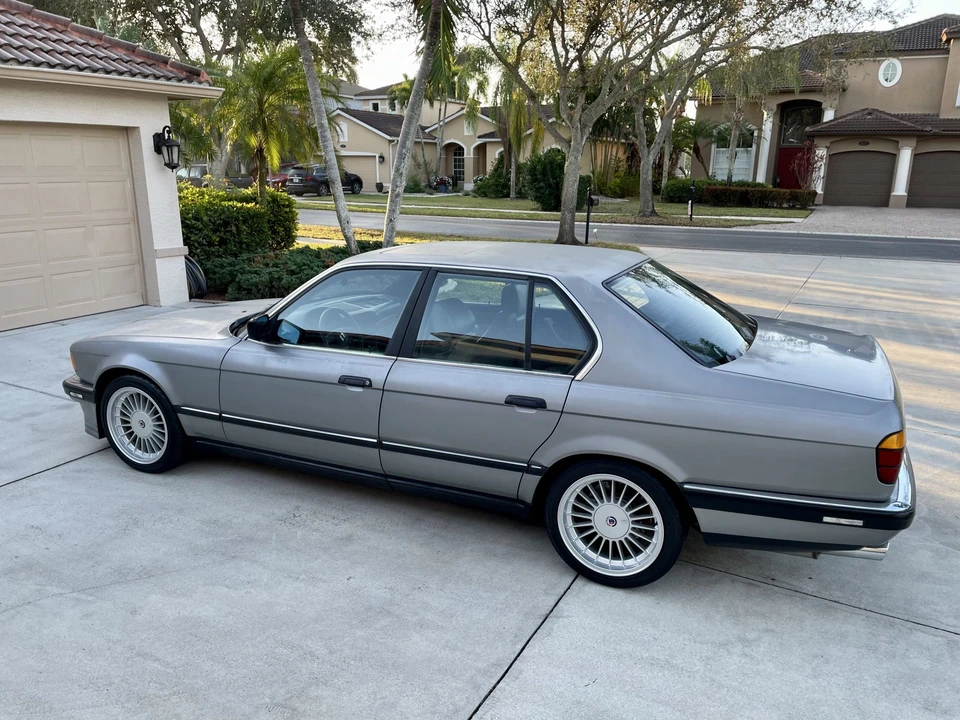 1988 BMW E32 7 Series - Image 7 of 31