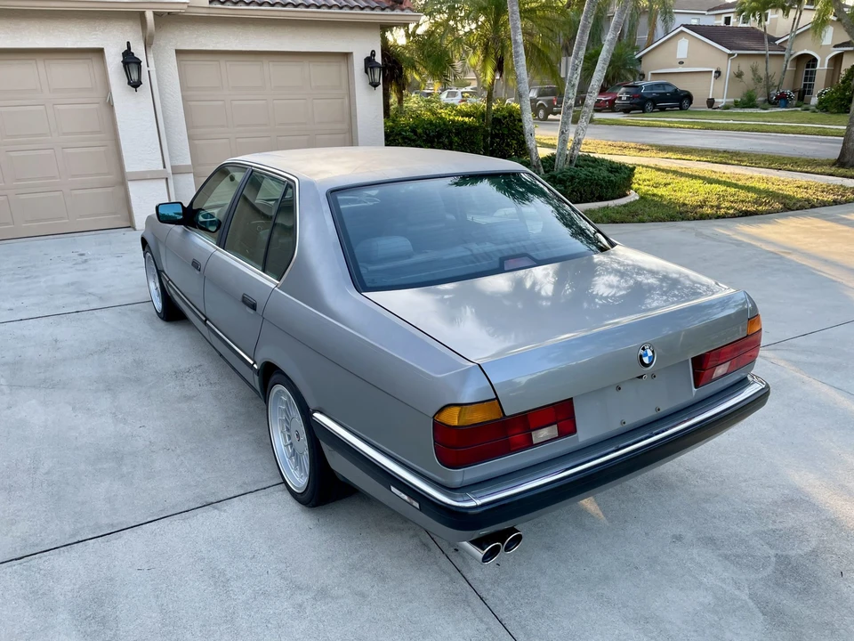 1988 BMW E32 7 Series - Image 10 of 31