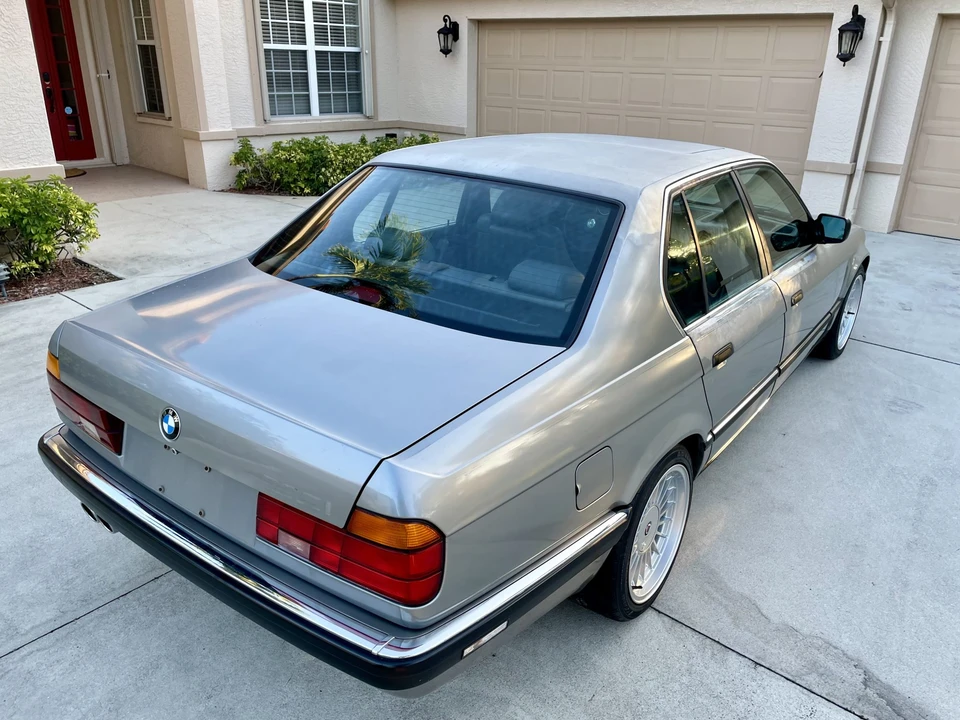 1988 BMW E32 7 Series - Image 17 of 31