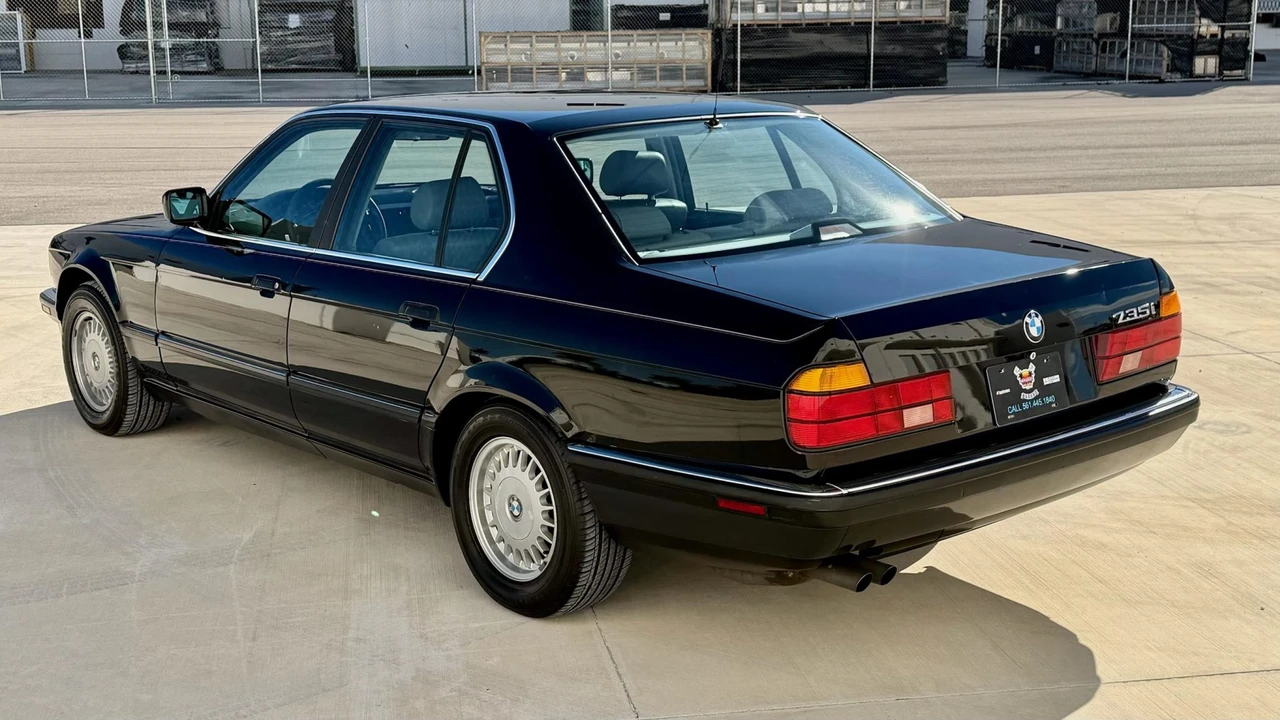 1988 BMW E32 7 Series - Image 12 of 31
