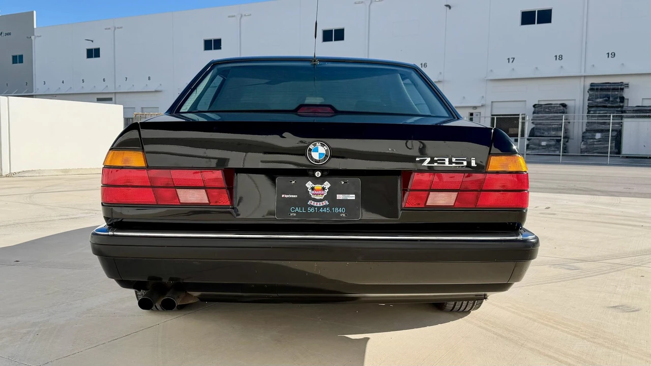 1988 BMW E32 7 Series - Image 17 of 31