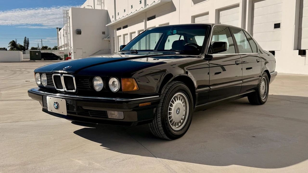 1988 BMW E32 7 Series - Image 6 of 31
