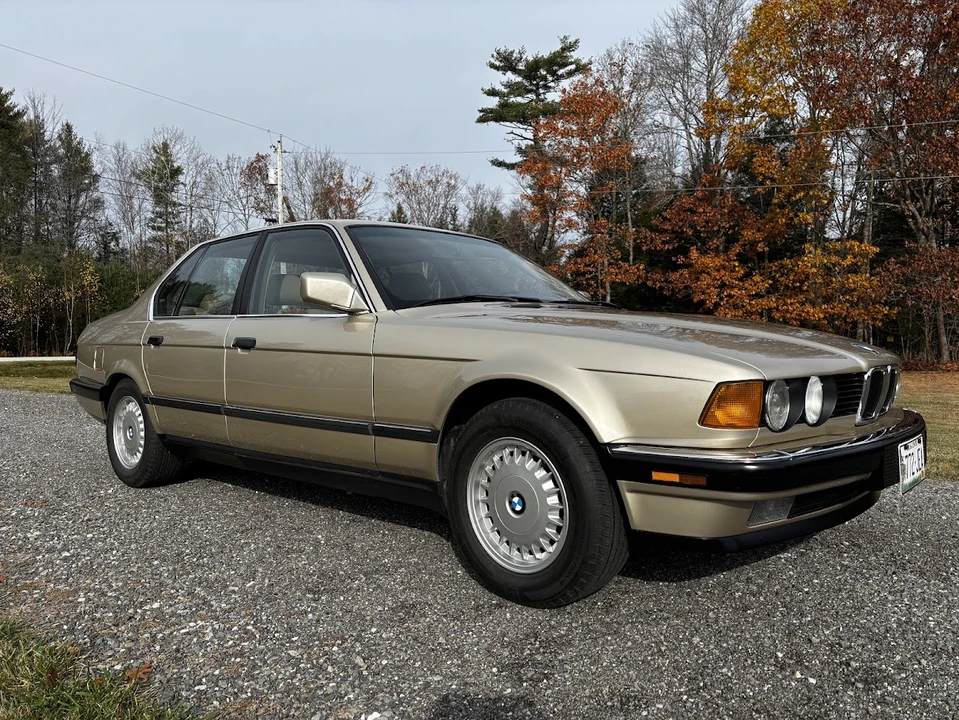 1988 BMW E32 7 Series - Image 9 of 31